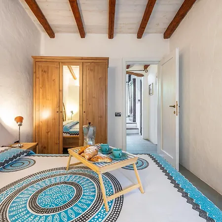 别墅 Elegante Wi-fi Gratis Con Terrazza Sul Mare Quasi A Toccare L'acqua Campu Longu