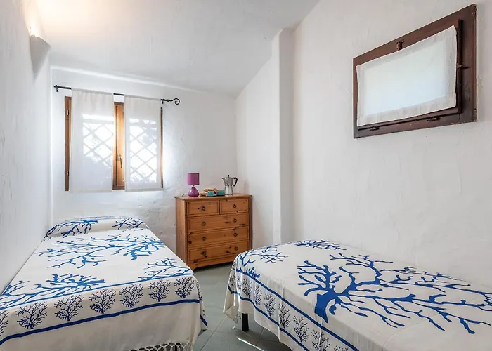 Elegante Wi-fi Gratis Con Terrazza Sul Mare Quasi A Toccare L'acqua Вілла Campu Longu