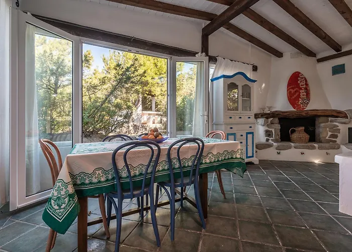 Elegante Wi-fi Gratis Con Terrazza Sul Mare Quasi A Toccare L'acqua Вілла Campu Longu